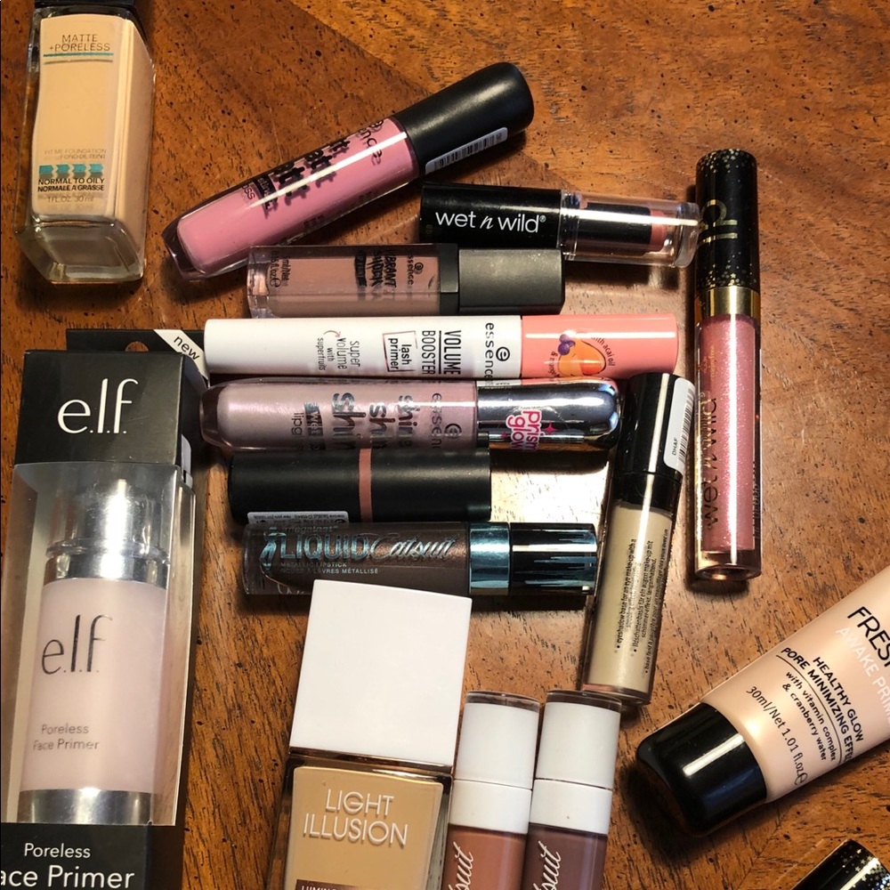 Make up lot flower elf primer lip gloss essence